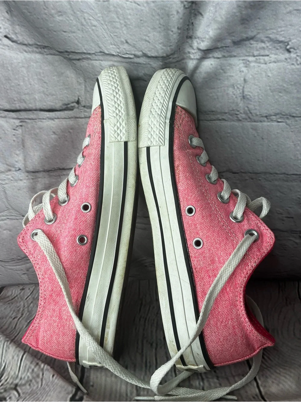Converse Chuck Taylor All Star Dollcore Barbie Pink Canvas Low Top Sneakers M5W7